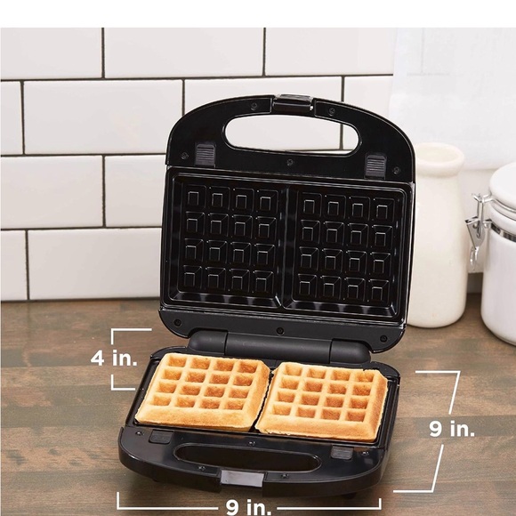 Black & Decker Red and Black 3-in-1 Meal Station - Picture 3 of 11